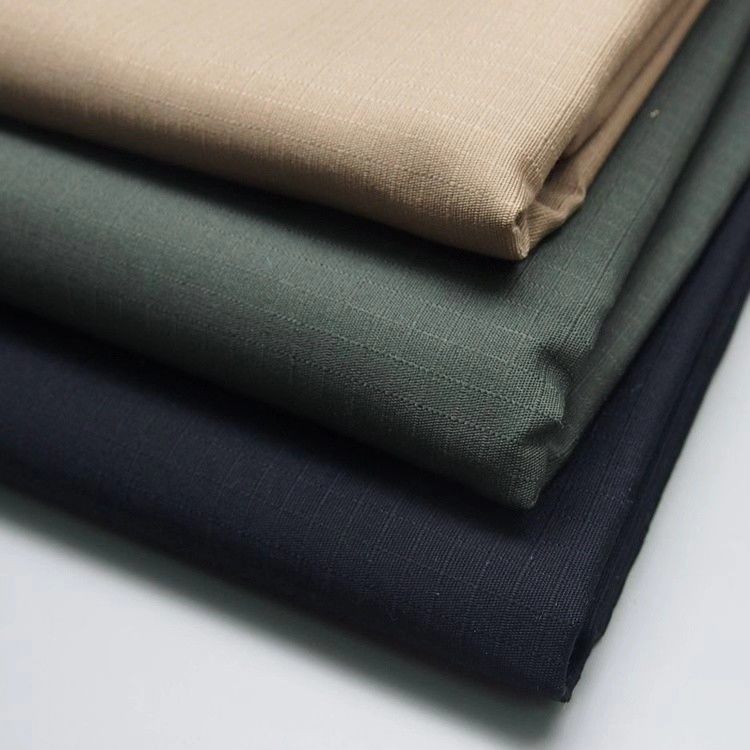 Plaine 1/1 de preuve de déchirure de tissu uniforme de combat de Ripstop tissé par coton de polyester de comité technique